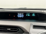 センターメーターは視点移動が少なく、長時間の運転でも疲れにくいそうです!スピードメーターは大きくて見やすいデジタル表示!