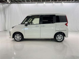 両側パワースライドドア付きだから、狭い駐車スペースなどでの 乗り降りラクラク!小さなお子さまのいるご家庭には嬉しい装備。