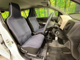 運転席シート廻りは使用感も少なく、良好な状態となっています。丁寧に使われていたことがよくわかりますね。