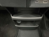2段のトレイが付いているので散乱しがちな小物もすっきり収納出来ます♪