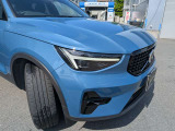 LEDヘッドライトは北欧神話でのトールハンマーがスタイリッシュなデザイン性となっており他車を魅了します。