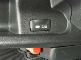 100V/100Wの電源コンセントを装備。停電等で役立つ装備です。