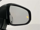 ブラインドスポットモニター付きで車線変更じの後方確認をサポートしてくれます。