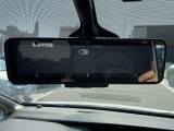 【スマートルームミラー】広角レンズで視界が広く、また定員乗車時や大きな荷物があっても後方視界が確保できます。