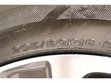 205/60R16    装着タイヤサイズです。 夏タイヤもスタッドレスタイヤの事も、石川トヨペットカローラにご相談くださいませ