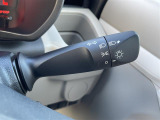 【 オートライト 】オートライトなのでライトの点け忘れを気にすることなく運転が出来ます♪
