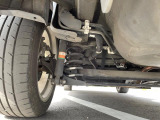 お車を安心してお乗りいただく為には、足回りの定期点検が欠かせません。サービスサポート(有償保証)では無料点検もご提供しており、安心のカーライフをお過ごしいただけるサポート体制が整っています。