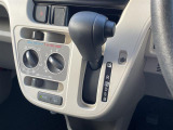 【 シフト 】スムーズなシフトチェンジで快適にお車を操縦していただけます!//