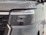 LEDヘッドライトは、点灯の瞬間から最大光量を発揮し、突然暗くなるトンネルなどでの安定感を高めます。