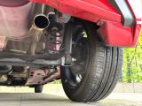 お車を安心してお乗りいただく為には、足回りの定期点検が欠かせません。サービスサポート(有償保証)では無料点検もご提供しており、安心のカーライフをお過ごしいただけるサポート体制が整っています。