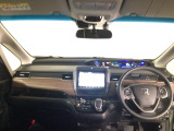 【前方視界】開放的な前方視界!運転がしやすく疲れにくいです♪窓が大きく、見通しがとっても良いおクルマですよ♪