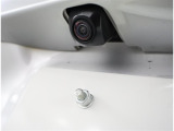 バックカメラが付いているので後方確認が非常にしやすいです。今や運転初心者も熟練者も必須装備!ついていて損はないですね♪