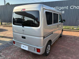 フロントだけでなく、バックソナーも付いてるので駐車時もバッチリ補助してくれます(*^^*)