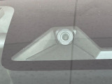 【トヨタセーフティセンス】走行中に前方の車両等を認識し、衝突しそうな時は警報とブレーキで衝突回避と被害軽減をアシスト。より安全にドライブをお楽しみいただけます。