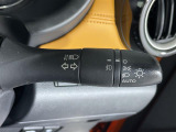 【オートライト(AUTO)】外の明るさをシステムが感知して、自動でヘッドライトが点灯します!ヘッドライトをつけ忘れを防ぐ便利機能です。