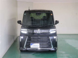 明度の高いLEDヘッドライトで、夜間の運転も安心です。