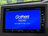 【純正ナビ】人気の純正ナビを装備しております。ナビの使いやすさはもちろん、オーディオ機能も充実!キャンプや旅行はもちろん、通勤や買い物など普段のドライブも楽しくなるはず♪