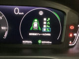 ホンダが推し進める総合先進安全装備のセンシング搭載! 衝突や斜線はみだしなどの危険が予測される時、センサーが警告。ヒューマンエラーを高度先進技術が補完してくれます。