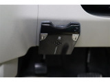 高速道路走行の料金所をノンストップで通過できるETCを装備!※ ETCカードのお申し込みも当社にお任せ下さい!