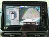 バック時に自車の真後ろの映像&上から見下ろした映像を映してくれますのでラクラク駐車が可能です(^_^)-☆