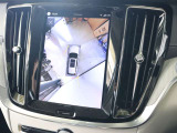 更に360&deg;ビューの単独表示も可能です 車を上から見下ろしたように車外を確認できるため、一切の死角がない状態で駐車が可能です