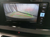 駐車が苦手な方でも安心のバックガイドモニター搭載。 後方の映像をクリアに表示し、ガイドラインで車庫入れや縦列駐車をしっかりサポート。毎日の運転がぐっとラクになります。