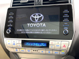 【メーカー純正ナビ】インテリアに溶け込むスタイリッシュな「専用設計」メーカーナビを装備♪視認性や操作性など基本性能にも優れ、より上質なカーライフをお楽しみいただけます。