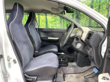 運転席シート廻りは使用感も少なく、良好な状態となっています。丁寧に使われていたことがよくわかりますね。