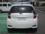 豊川ICから車で10分!さらにJR飯田線・牛久保駅より徒歩約8分というアクセスの良い店舗です。