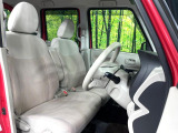運転席シート廻りは使用感も少なく、良好な状態となっています。丁寧に使われていたことがよくわかりますね。