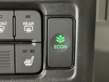 ★ECONスイッチ★ エコドライブを加速しよう!スイッチをONにすると、運転の仕方によるロスを抑え込み燃費をよくするようクルマが頑張ります(*^ー^*)燃費向上にチャレンジ♪