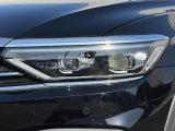 LEDマトリックスヘッドライト「IQ.LIGHT」。対向車や先行車を検知し、LEDを個別制御。まぶしさを抑えながら、夜間の視界をしっかり確保。