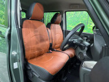 運転席シート廻りは使用感も少なく、良好な状態となっています。丁寧に使われていたことがよくわかりますね。