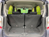 普段のお買い物や通勤、送迎等に十分な荷室スペースを確保しております。セカンドシートを倒すと、大きな荷物の積載も可能です♪