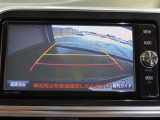 バックガイドモニターで、後方を確認しながら安心して駐車することができます。運転初心者も熟練者も必須の機能ですよ!