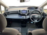 運転席周りです。