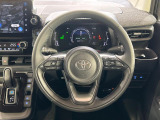 【純正革巻きステアリング】上質な革を使用することで、手にしっかり馴染みとても運転しやすいハンドルです♪