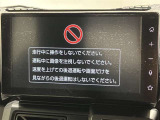 ディスプレイオーディオを装備。スマホとクルマをつなぐことで、これまでのナビに加えて、いろんなサービスが楽しめます。