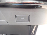 パワーテールゲート(挟み込み防止機能、Easy Open  Easy Close機能付)