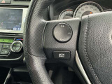 ステアリングスイッチ装備!運転しながら手元でオーディオの操作などができます。