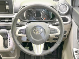 【ステアリングスイッチ】運転中、前方から目線をそらすことなく、オーディオ等の操作が可能な便利機能!安心&快適なドライブを演出してくれます♪