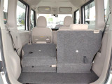 ◇シートアレンジ◇  分割可倒式です。必要な時に倒して、荷物を積み込むことができます!