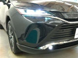 LEDヘッドライトとフォグランプのコラボです。雨や雪の日も安心!フォグランプがお車の存在を際立たせますね♪