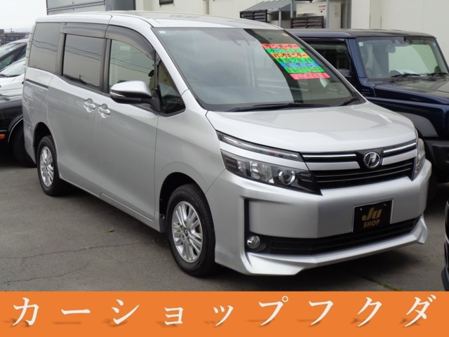 トヨタ ヴォクシー 