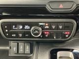 オートエアコン付きです!お好みの温度をセットするだけでエアコンの風量などを自動でコントロール。快適な車内でお過ごしいただけます。寒い時期には嬉しいシートヒーター付きです!