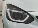 LEDヘッドライトは、点灯の瞬間から最大光量を発揮し、突然暗くなるトンネルなどでの安定感を高めます。