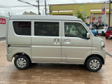 自社工場で整備をして納車になります。保証も付いて安心ですね。