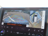 「パノラミックビューモニター」でクルマを真上から見るように周囲を確認でき、駐車の際に大活躍☆