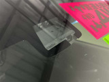 衝突軽減ブレーキ付きなので車両・歩行者に検知し、自動(被害軽減)ブレーキでサポートします