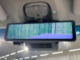 【デジタルインナーミラー】後席の大きな荷物や同乗者で後方が確認しづらい時でも安心!カメラが撮影した車両後方の映像をルームミラー内に表示。クリアな視界で状況の確認が可能です!